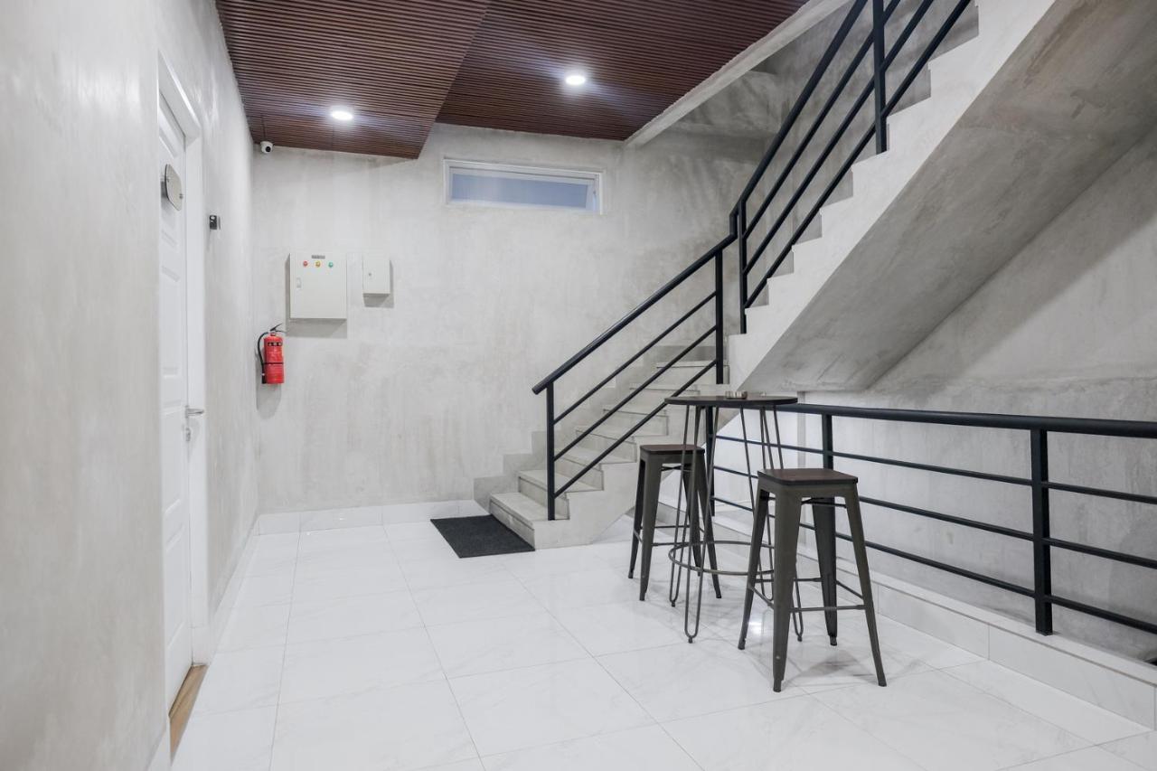 Reddoorz Plus @ Jalan Juanda Medan Buitenkant foto