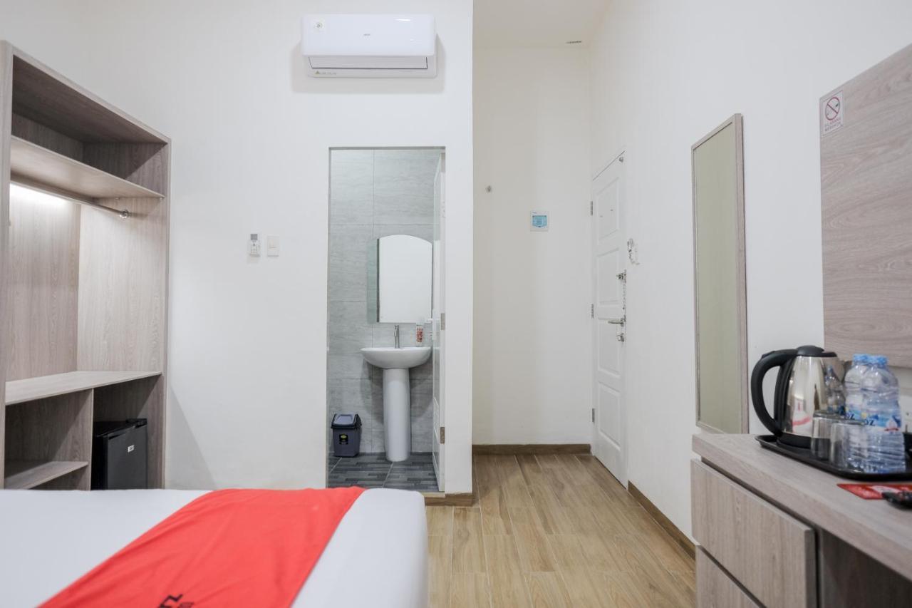 Reddoorz Plus @ Jalan Juanda Medan Buitenkant foto